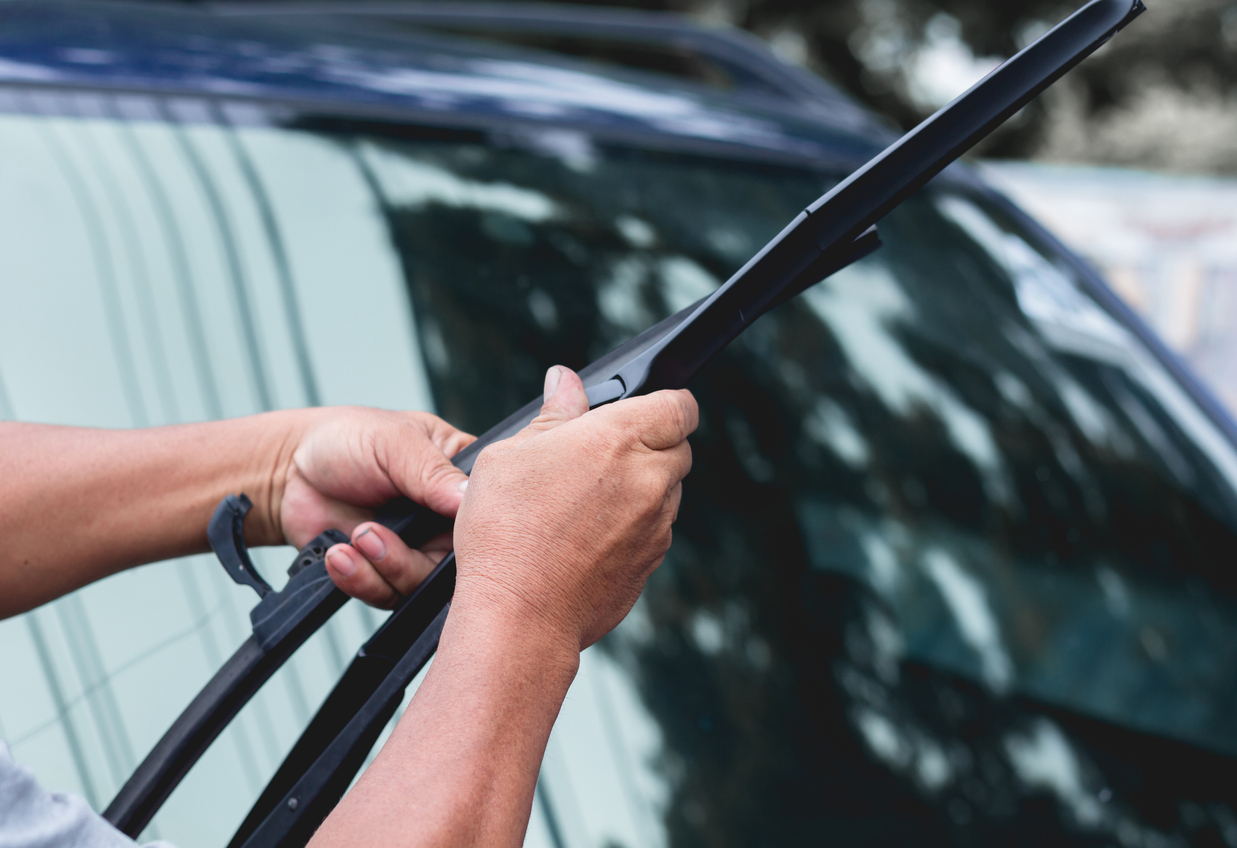 You Need To Know About Windscreen Wiper Blade - TOPEX