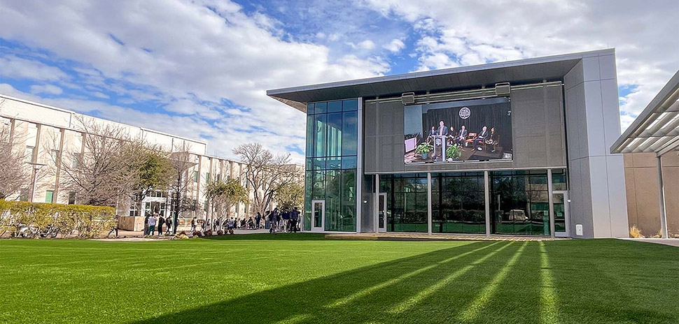 UTD Opens One of Nation’s Largest Gaming, Esports Centers » Dallas Innovates – Vex Robotics