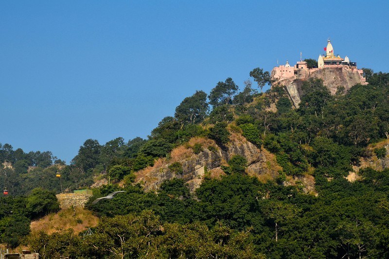 Taxi from Lucknow to Haridwar | Affordable Cab with Expert Drivers