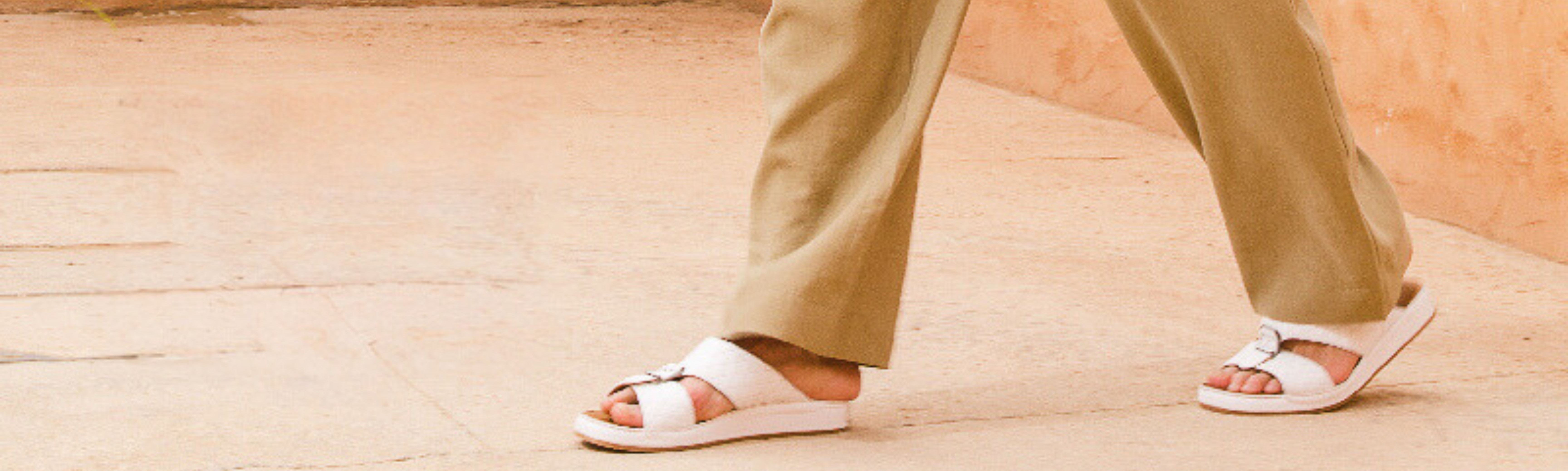 How to Choose the Perfect Pair of Arabic Sandals  – Steve Madden Middle East