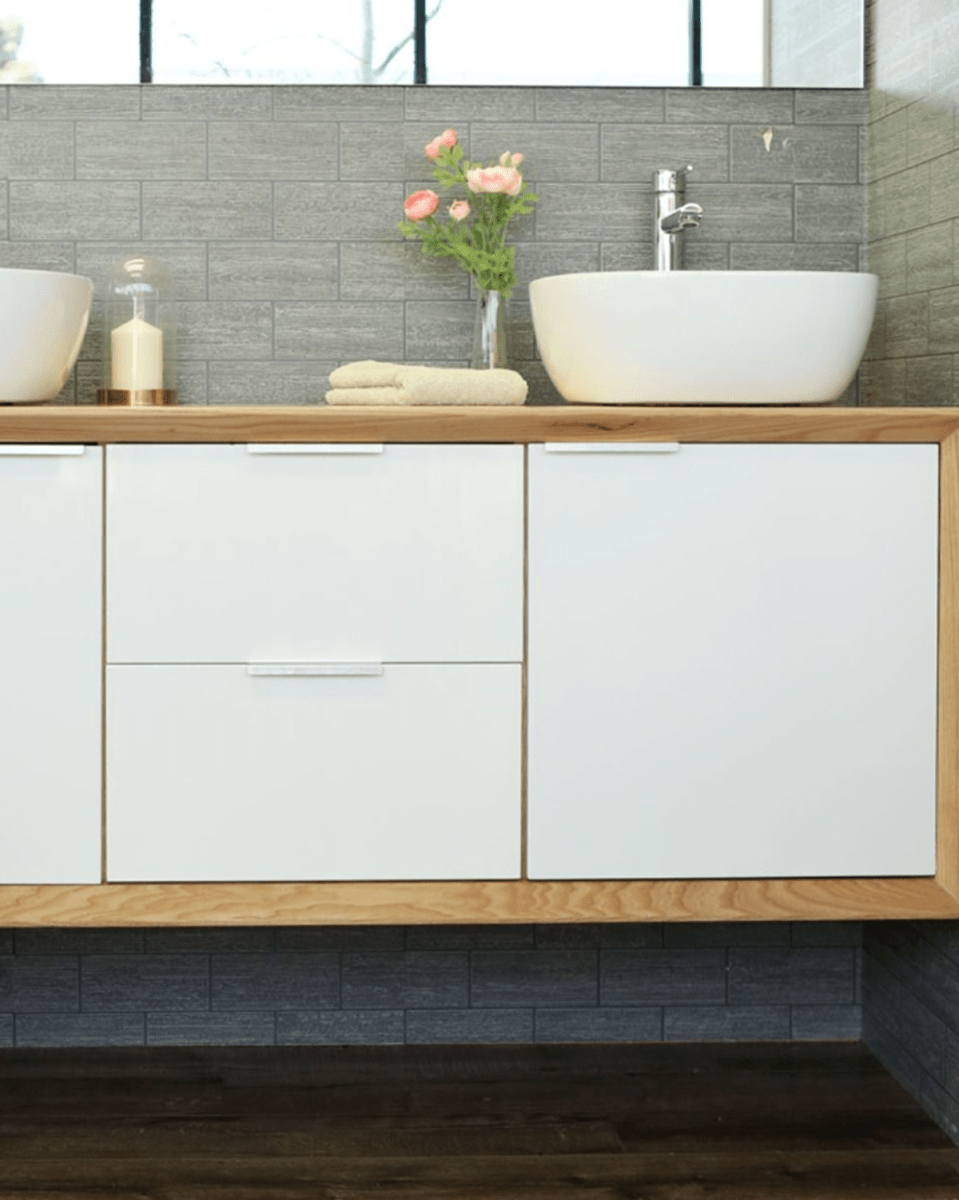 Double Sink Vanity: Convenience and Efficiency All in One – Timeless Pages