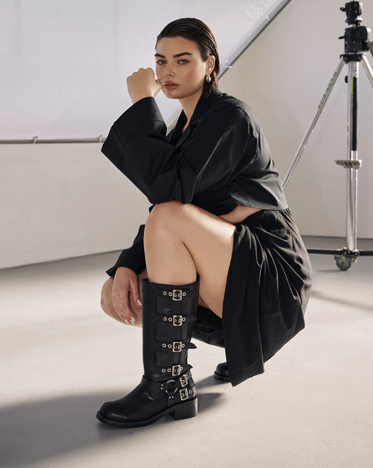 Knee-High vs Ankle Boots: Finding the Perfect Fit for Your Style | Compare Factory